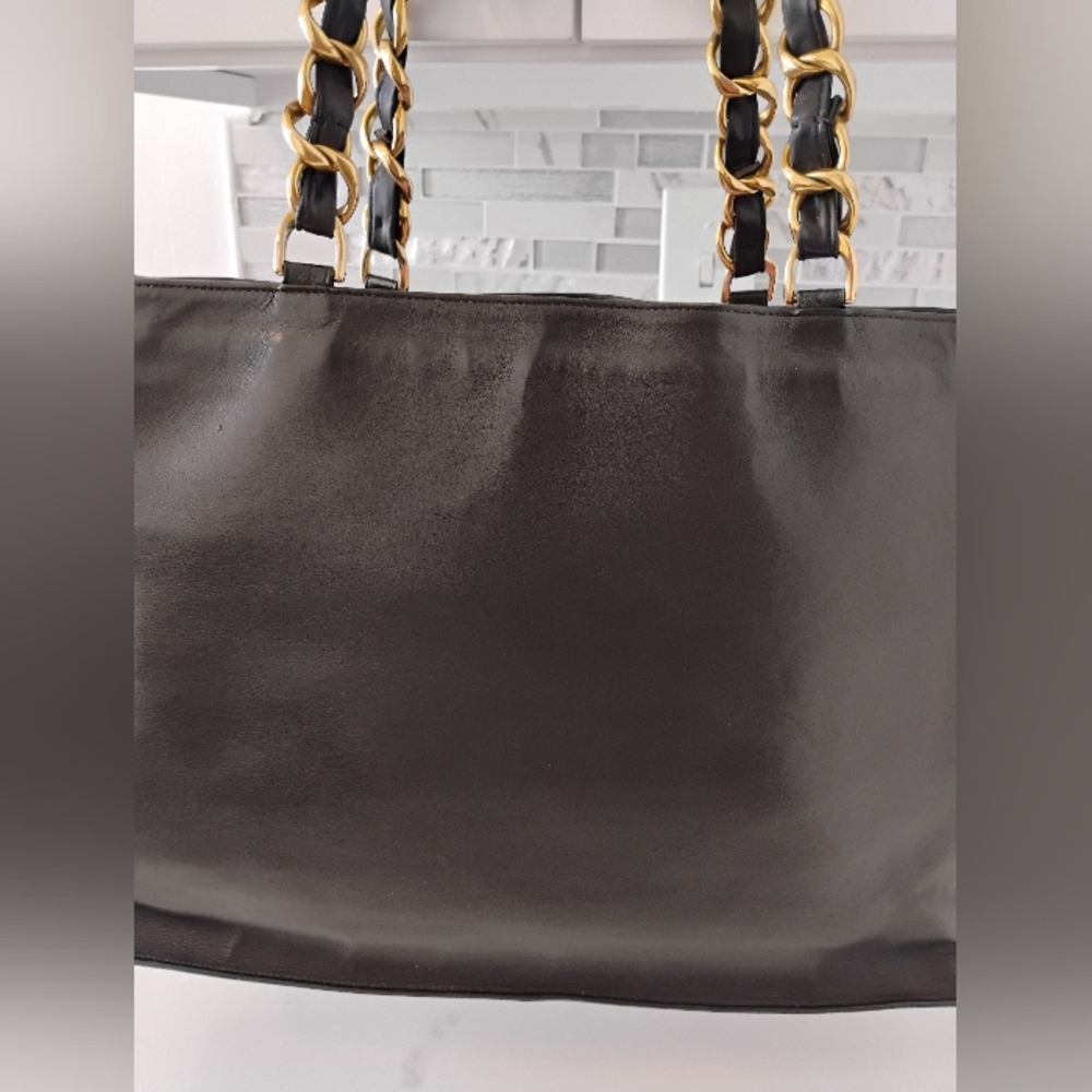 🛑SOLD🛑 CHANEL Large CC Vintage Chain Tote w/GHW - Picture 4 of 14
